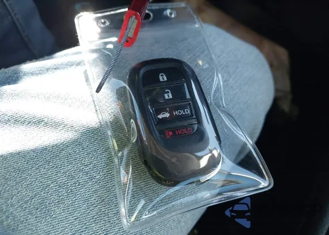 2025 Honda Civic Lx z USA, uszkodzony, nr VIN 2HGFE2F28SH572420